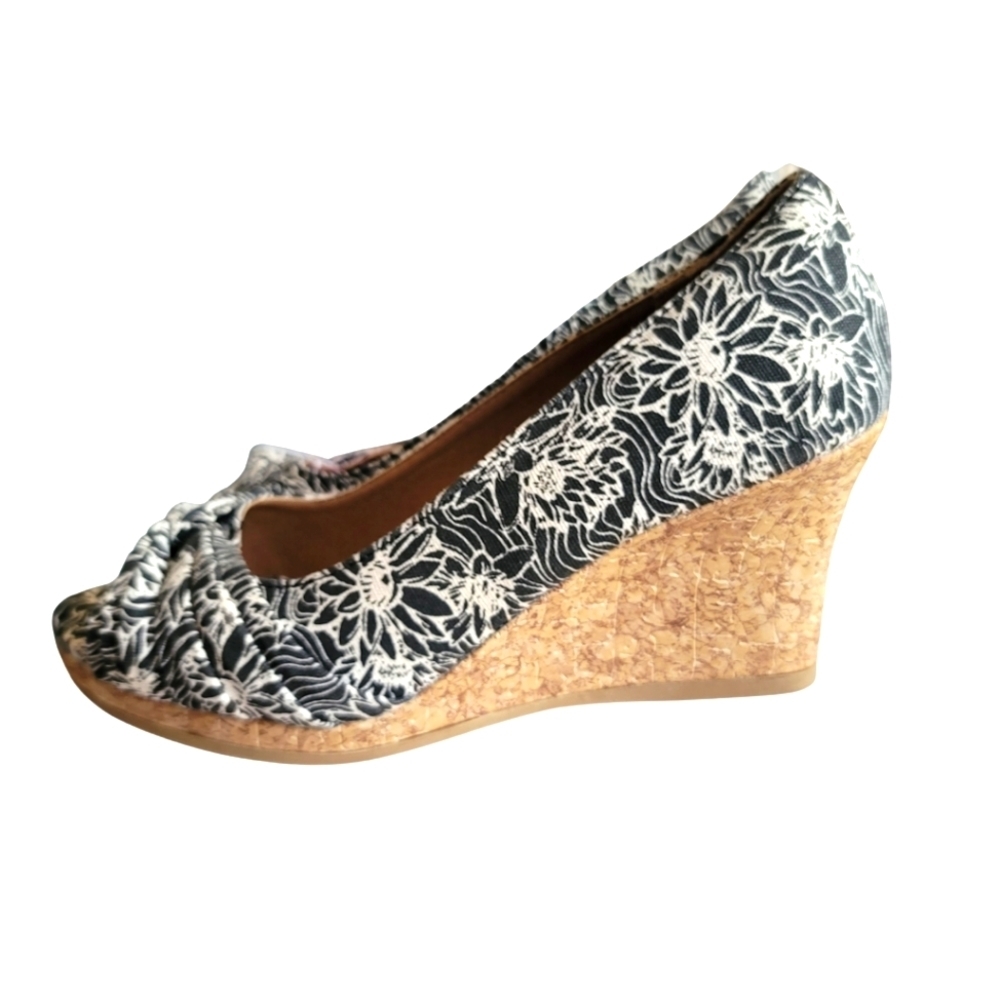 Open Toe Floral Cork Wedge  Summer Shoes Size 6W